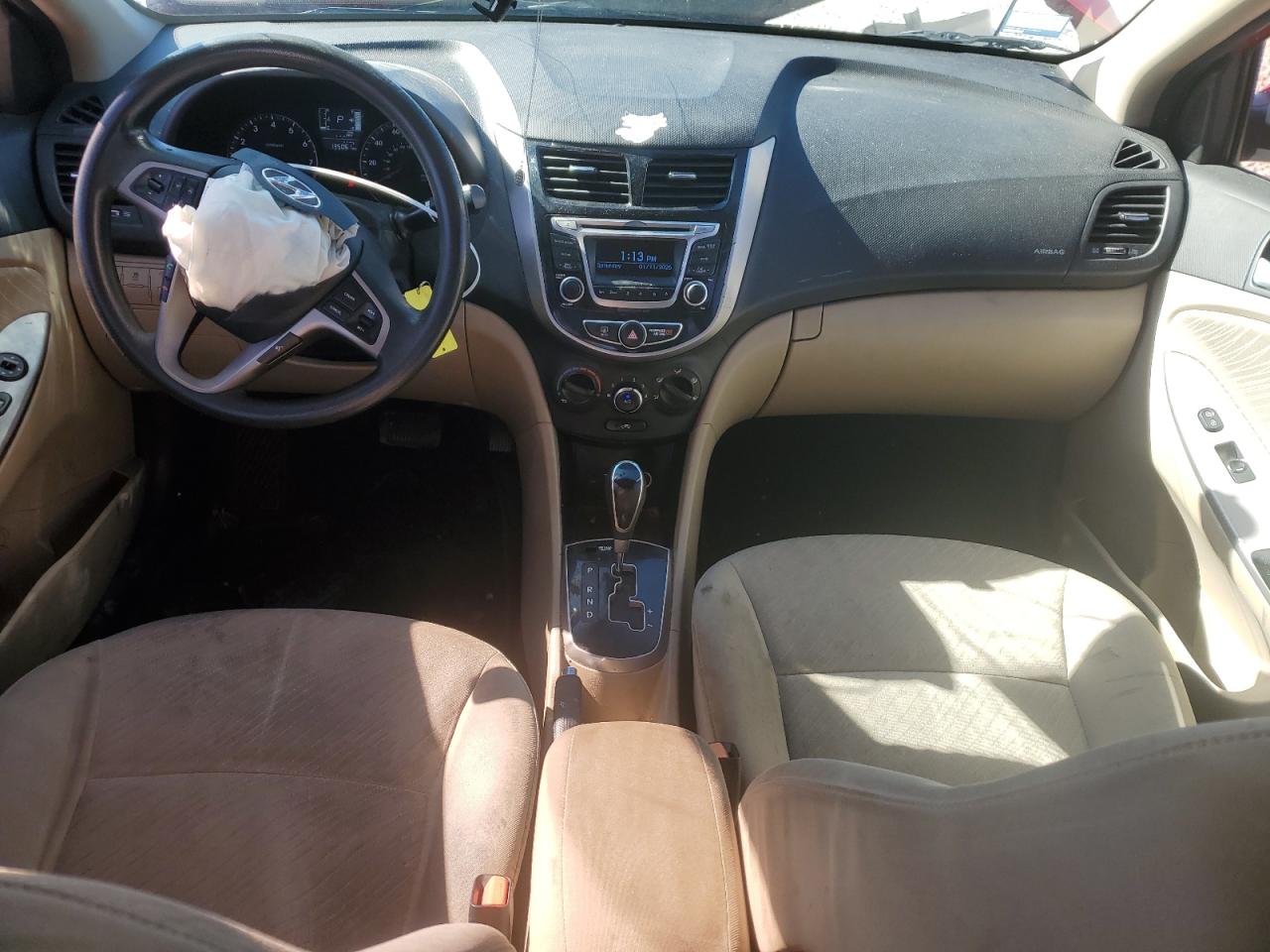 2015 Hyundai Accent - Image 8