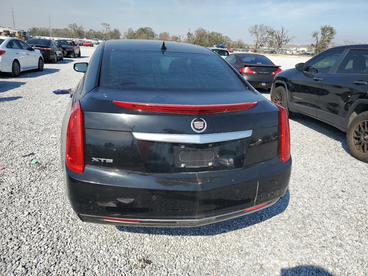 2014 Cadillac XTS - Image 6