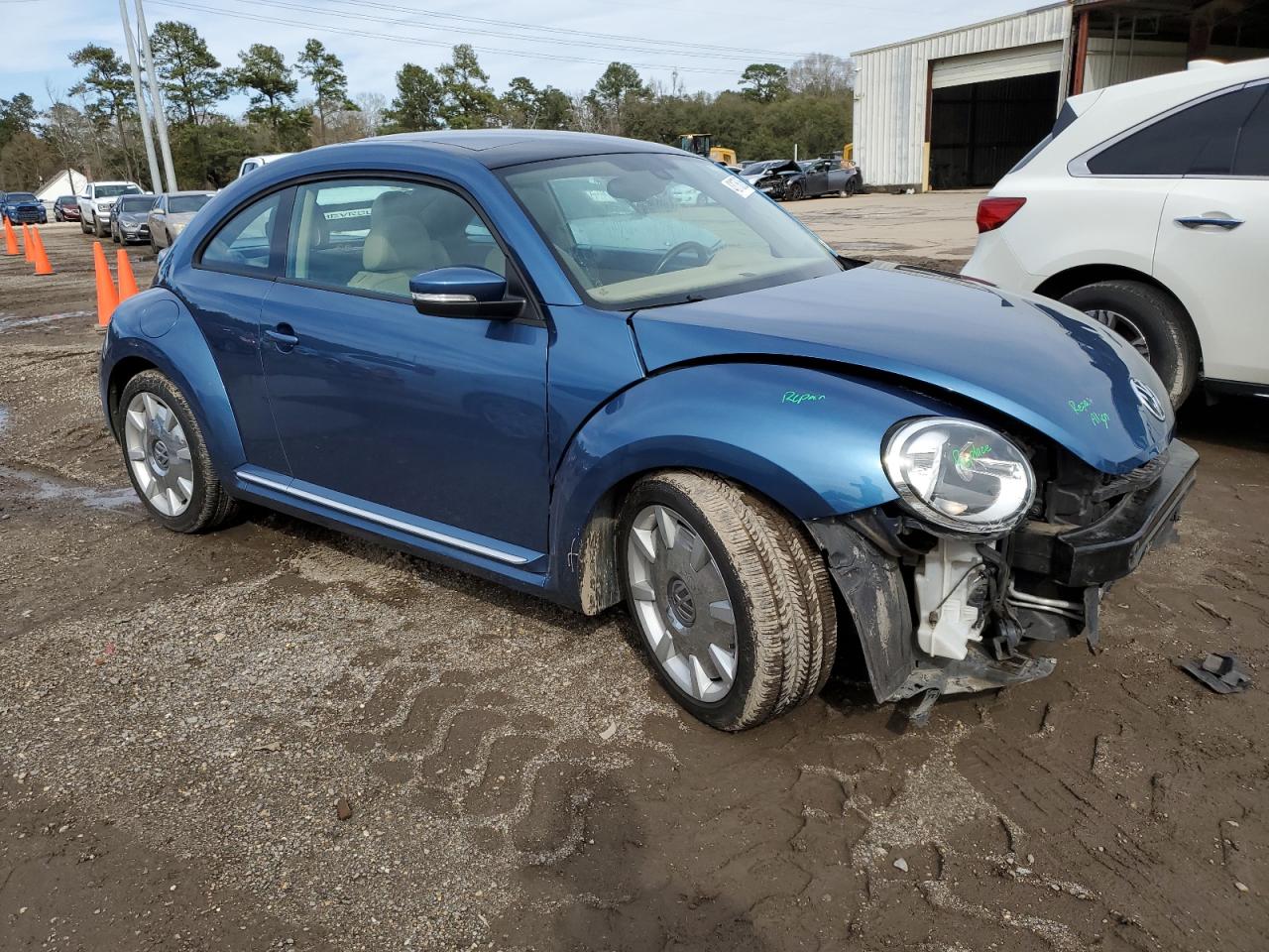2016 Volkswagen Beetle - Image 4