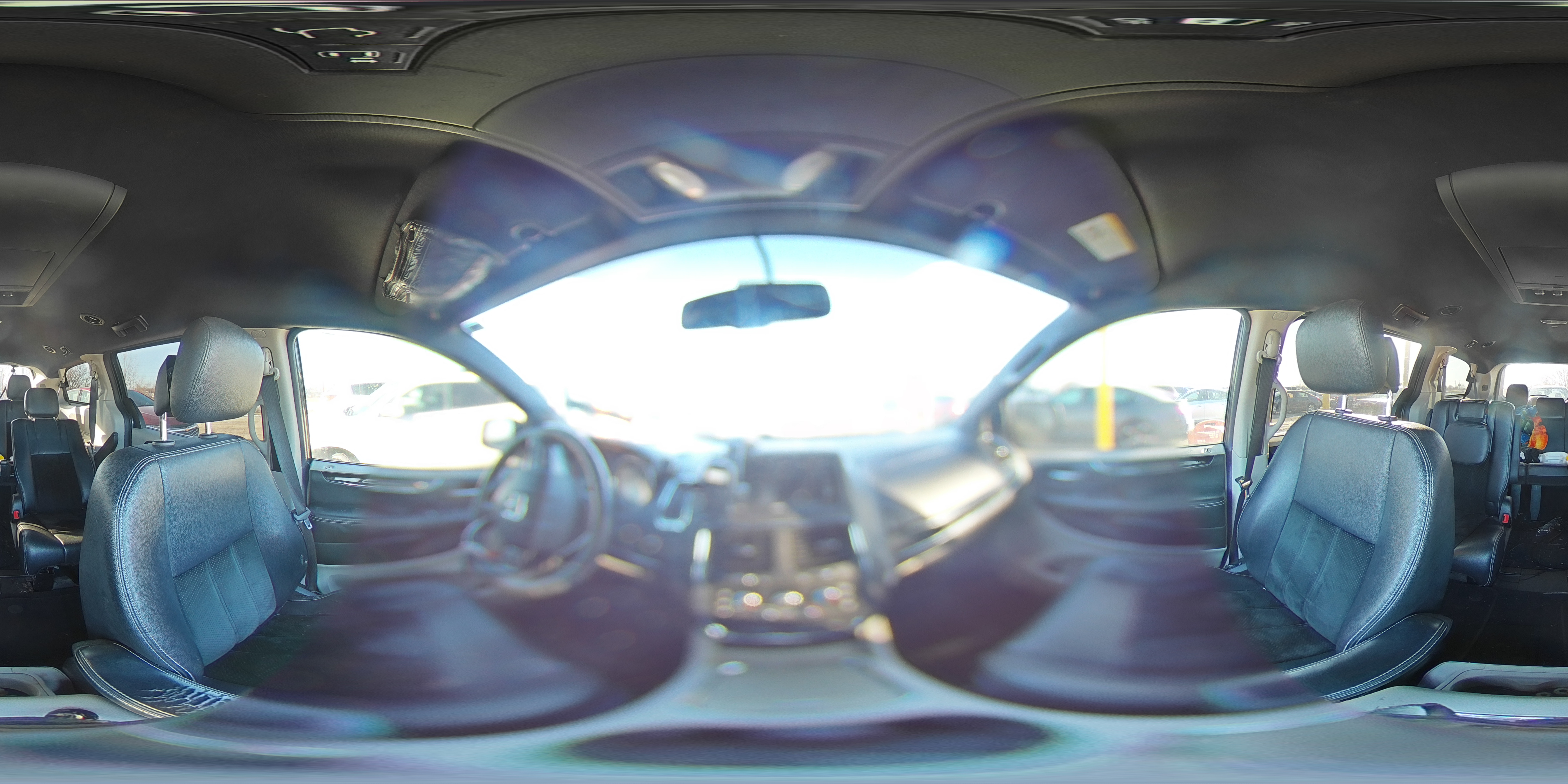 2014 Dodge Caravan - Image 13