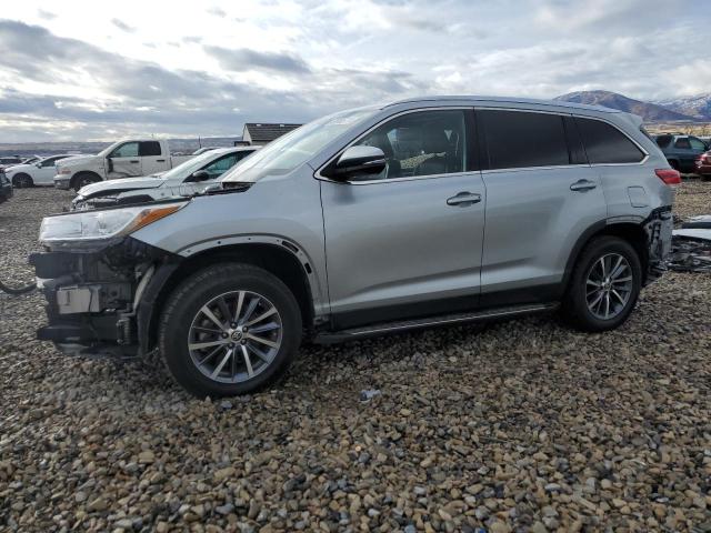  TOYOTA HIGHLANDER 2019 Srebrny