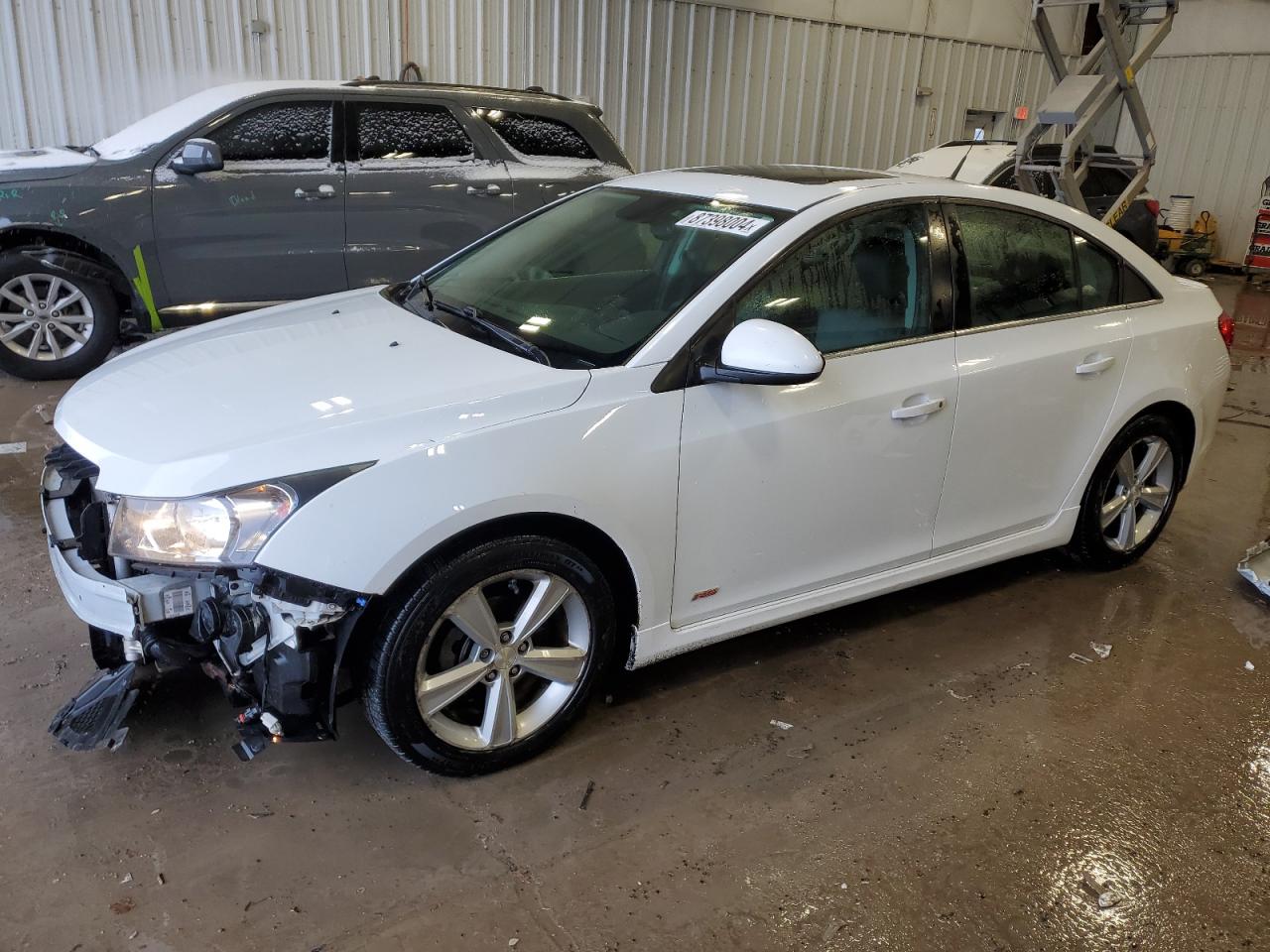 VIN 1G1PE5SB4E7256032 2014 CHEVROLET CRUZE no.1