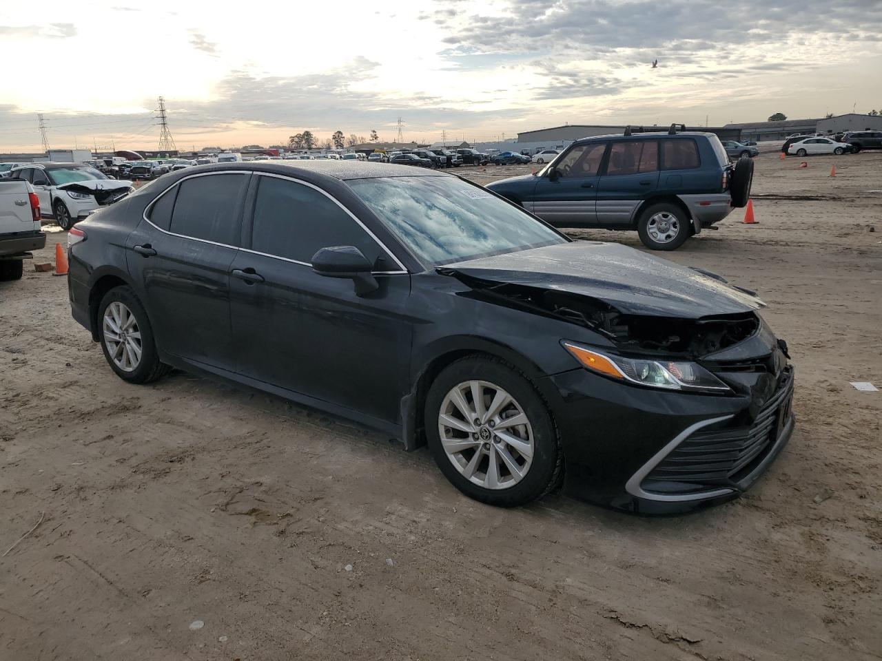 2023 Toyota Camry - Image 4