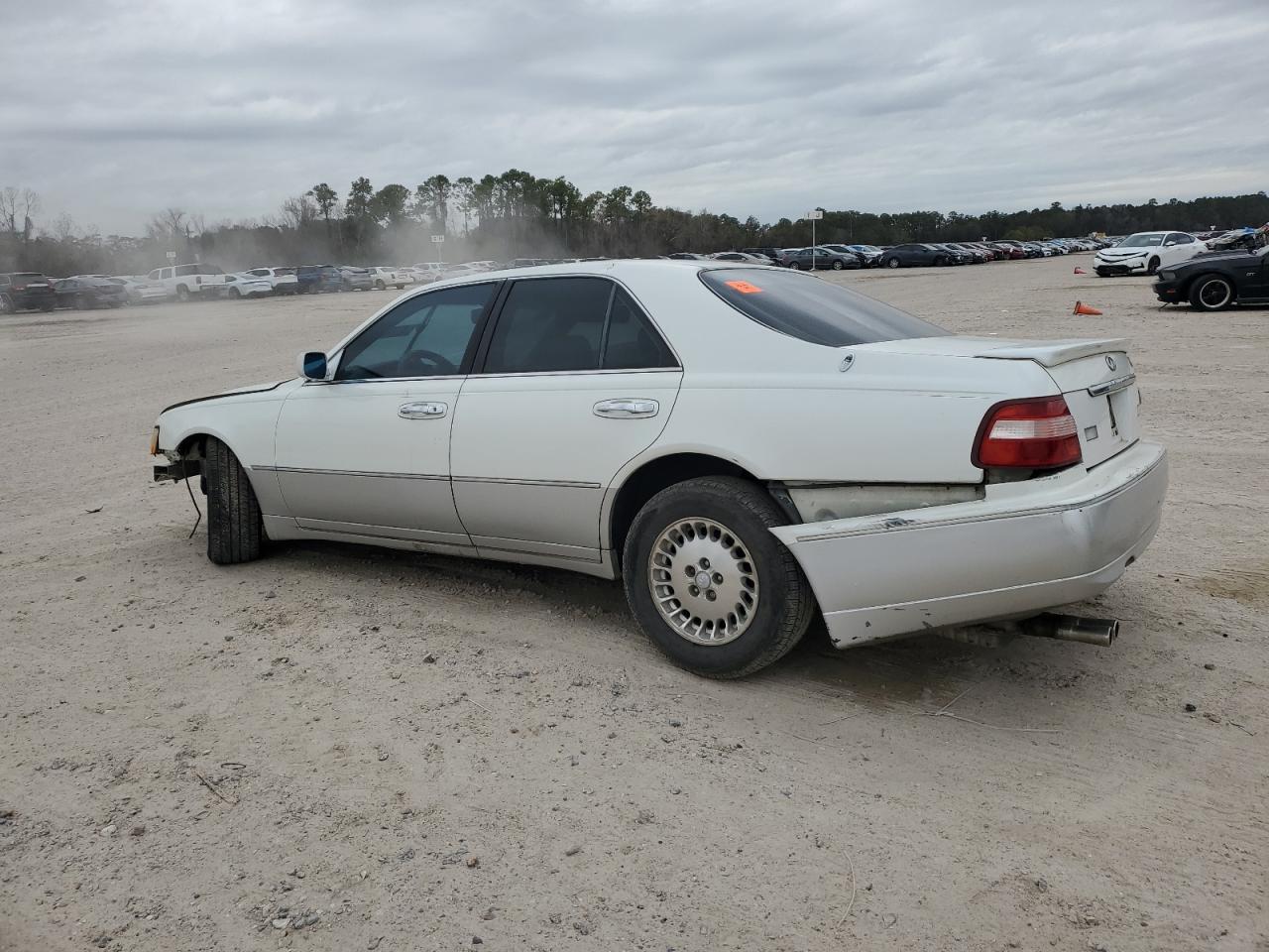 1999 Infiniti Q45 - Image 2