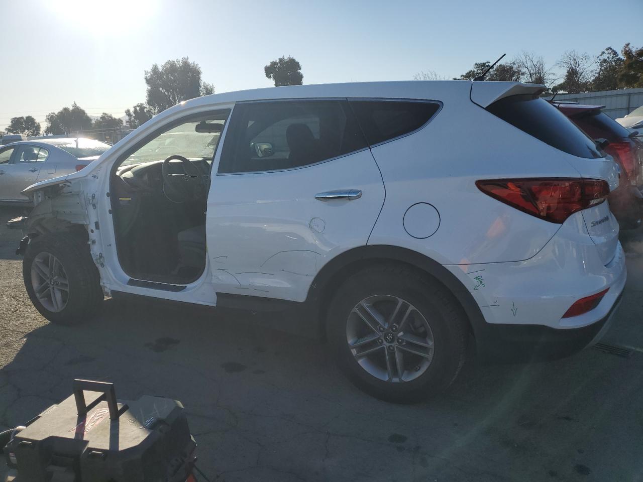 2018 Hyundai Santa Fe - Image 2