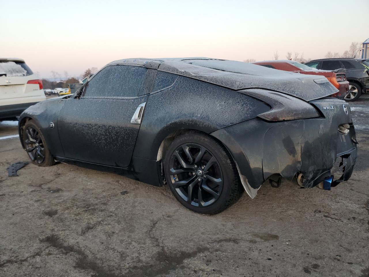 2015 Nissan 370Z - Image 2