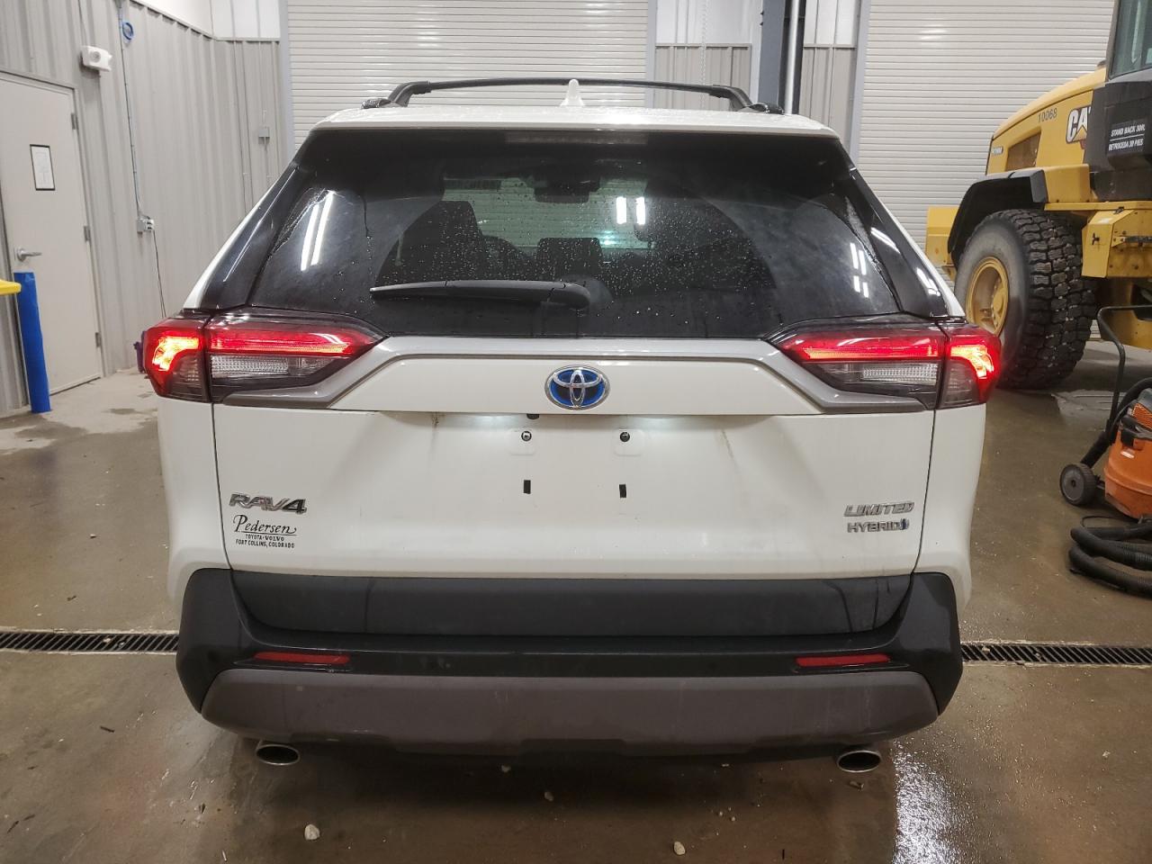 2021 Toyota RAV 4 - Image 6
