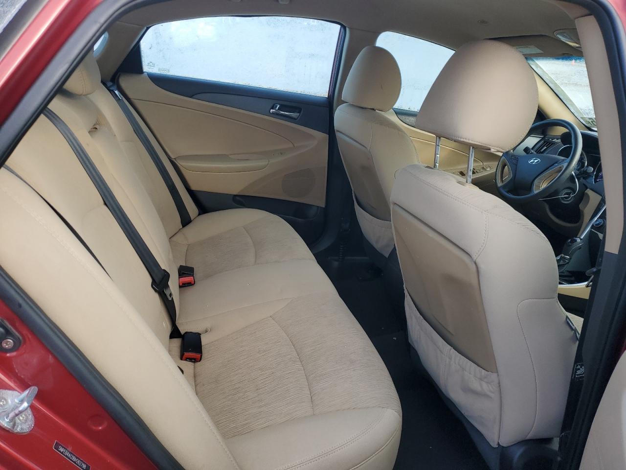 2011 Hyundai Sonata - Image 10