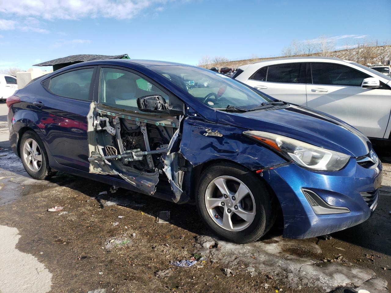 2015 Hyundai Elantra - Image 4