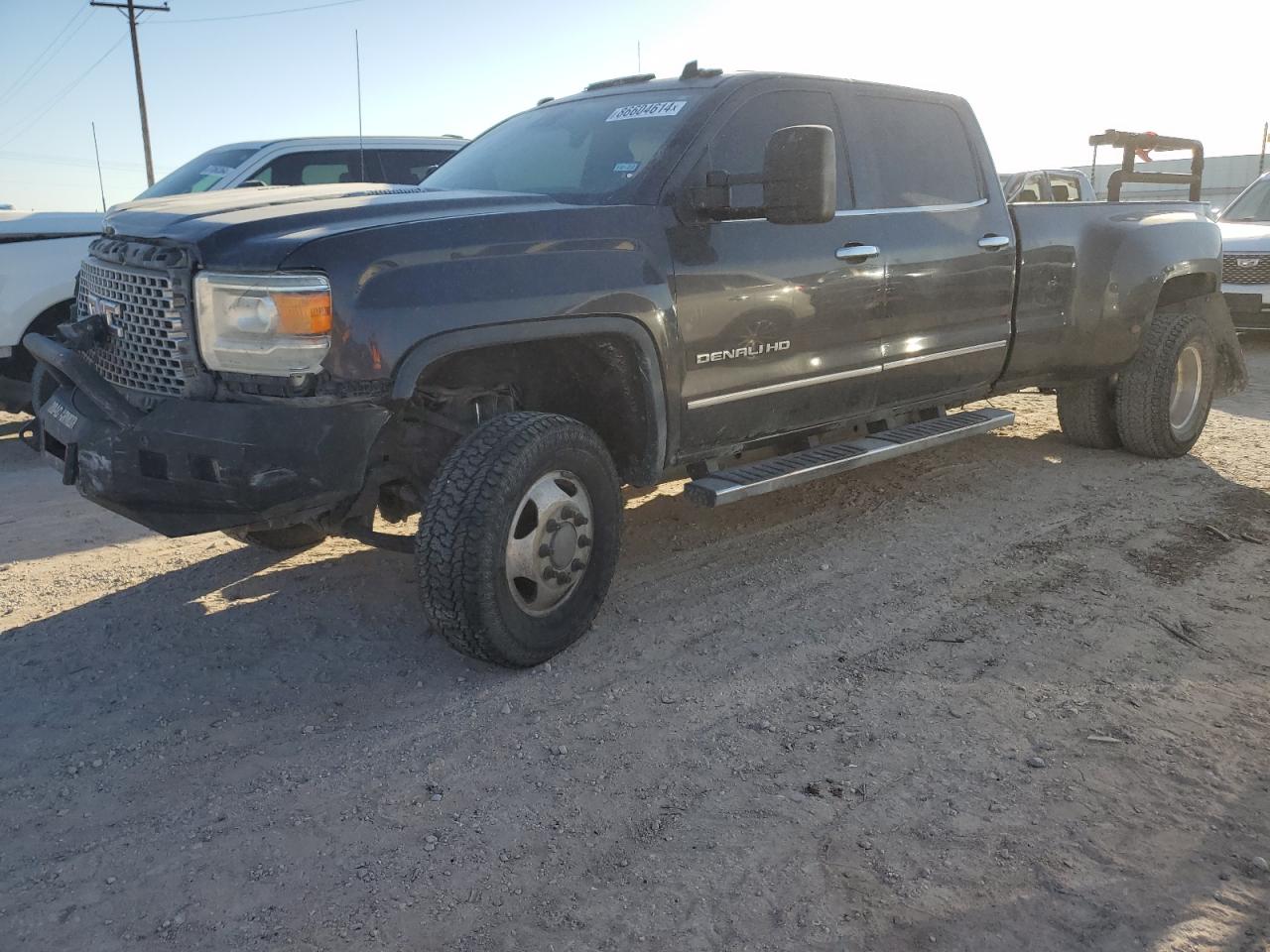 VIN 1GT424E86FF184058 2015 GMC SIERRA no.1