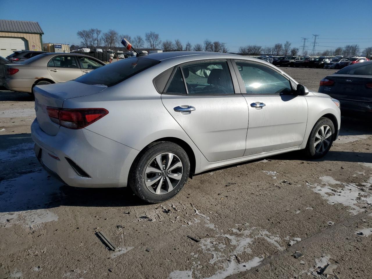 2023 Kia Rio - Image 3