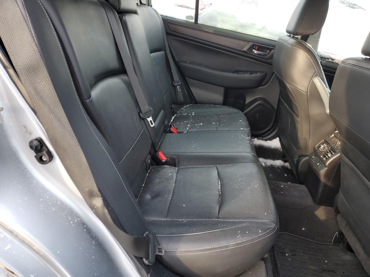 2016 Subaru Legacy - Image 10