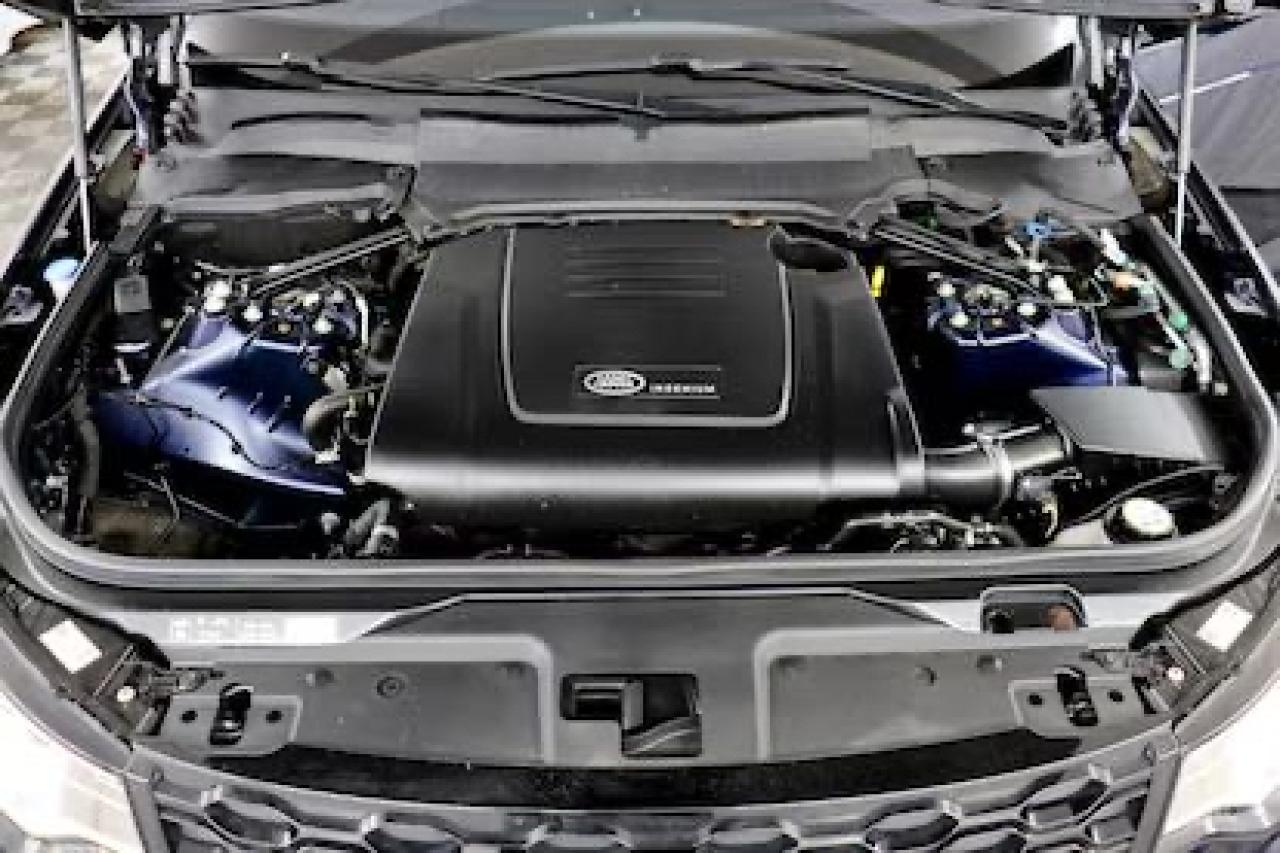 2022 Land Rover Discovery - Image 7