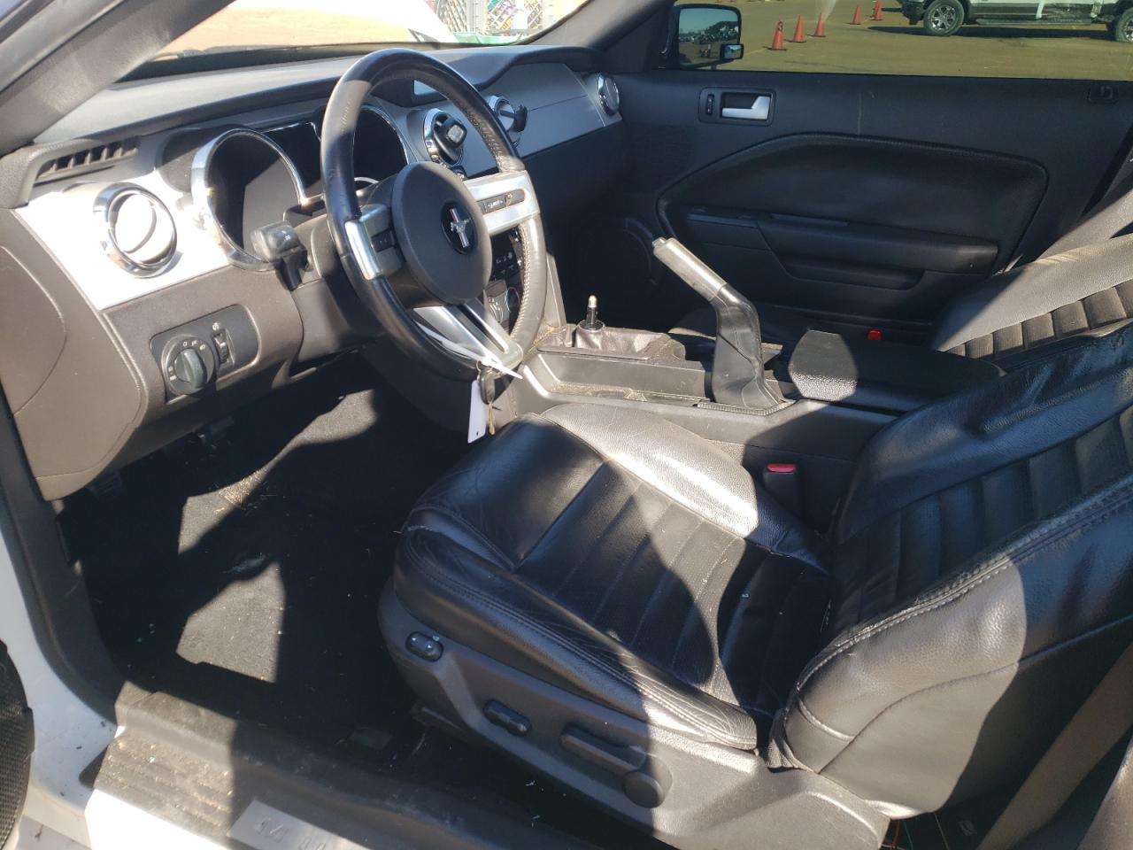 2008 Ford Mustang - Image 7