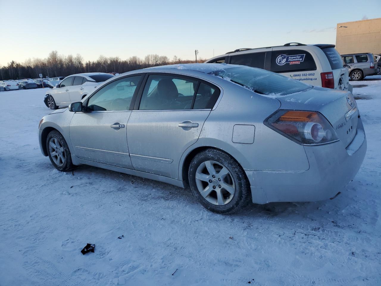 2010 Nissan Altima - Image 2