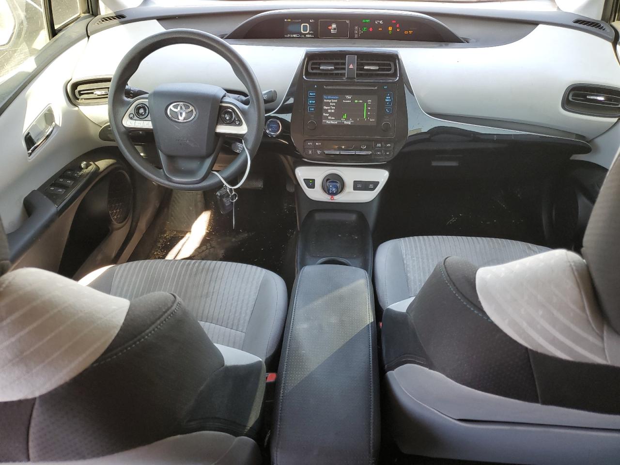 2016 Toyota Prius - Image 8