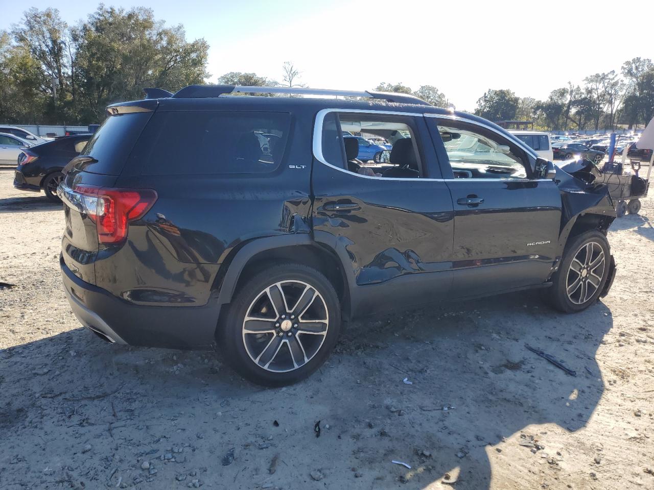 2021 GMC Acadia - Image 3