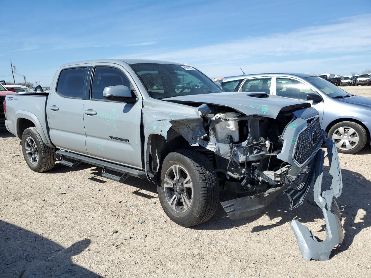 2019 Toyota Tacoma - Image 4