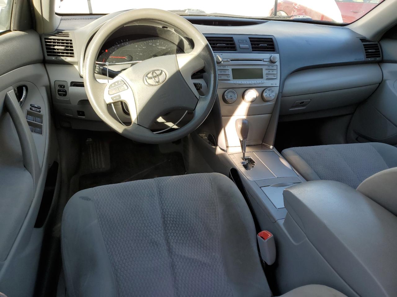 2011 Toyota Camry - Image 8