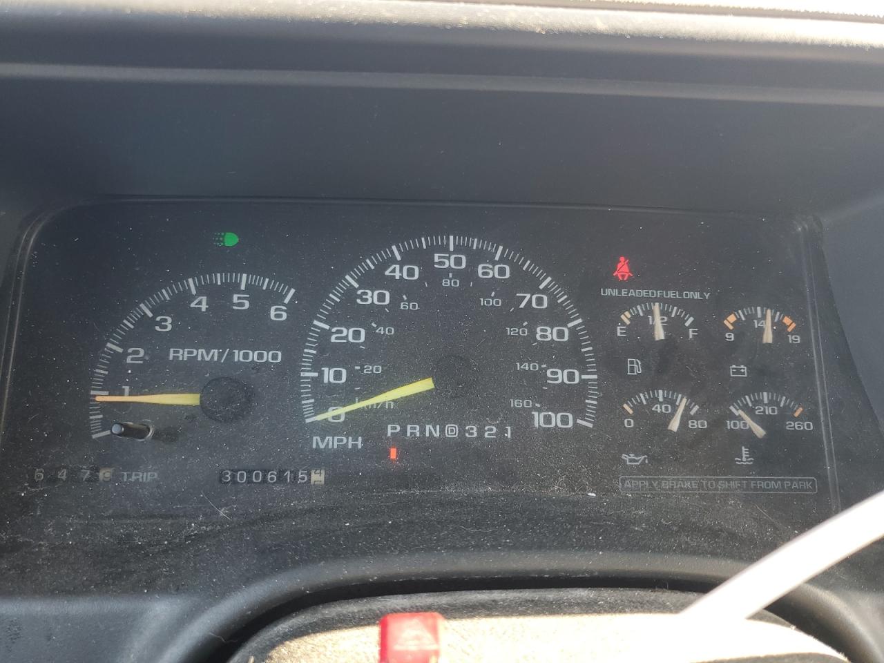 1999 Chevrolet Suburban K1500 VIN: 3GNFK16R2XG226764 Lot: 88495805