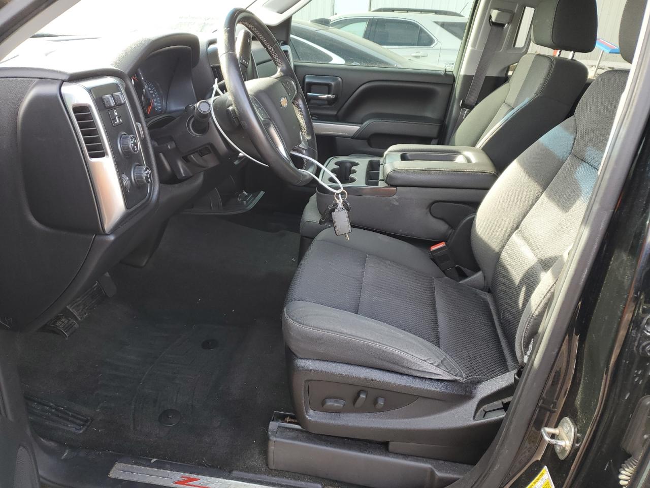 2015 Chevrolet Silverado - Image 7