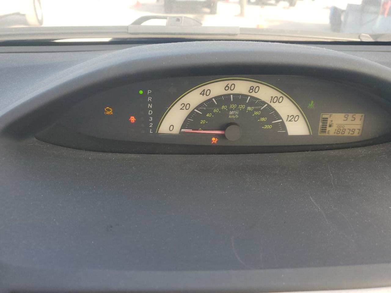 2008 Toyota Yaris - Image 9