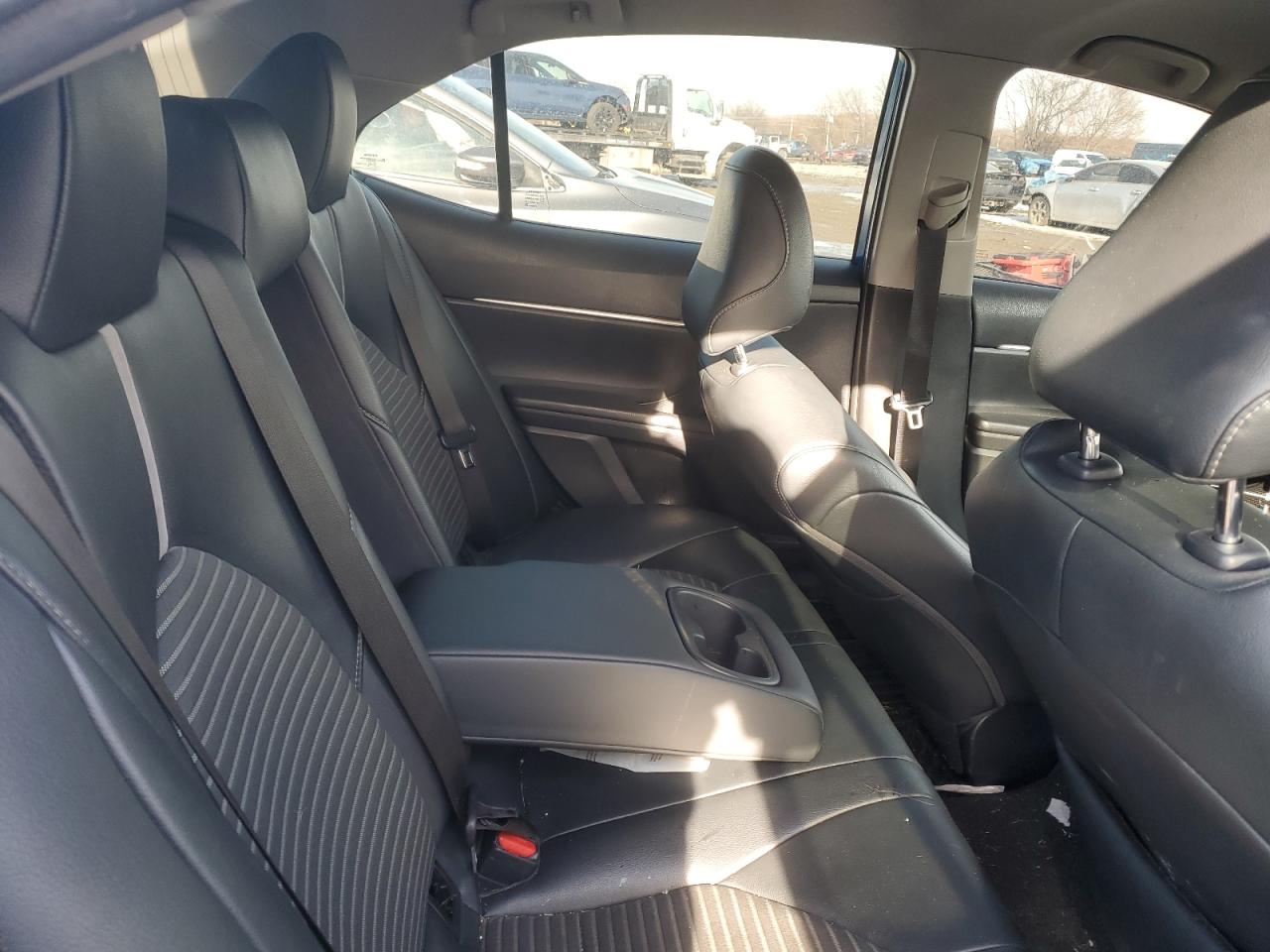 2019 Toyota Camry - Image 10