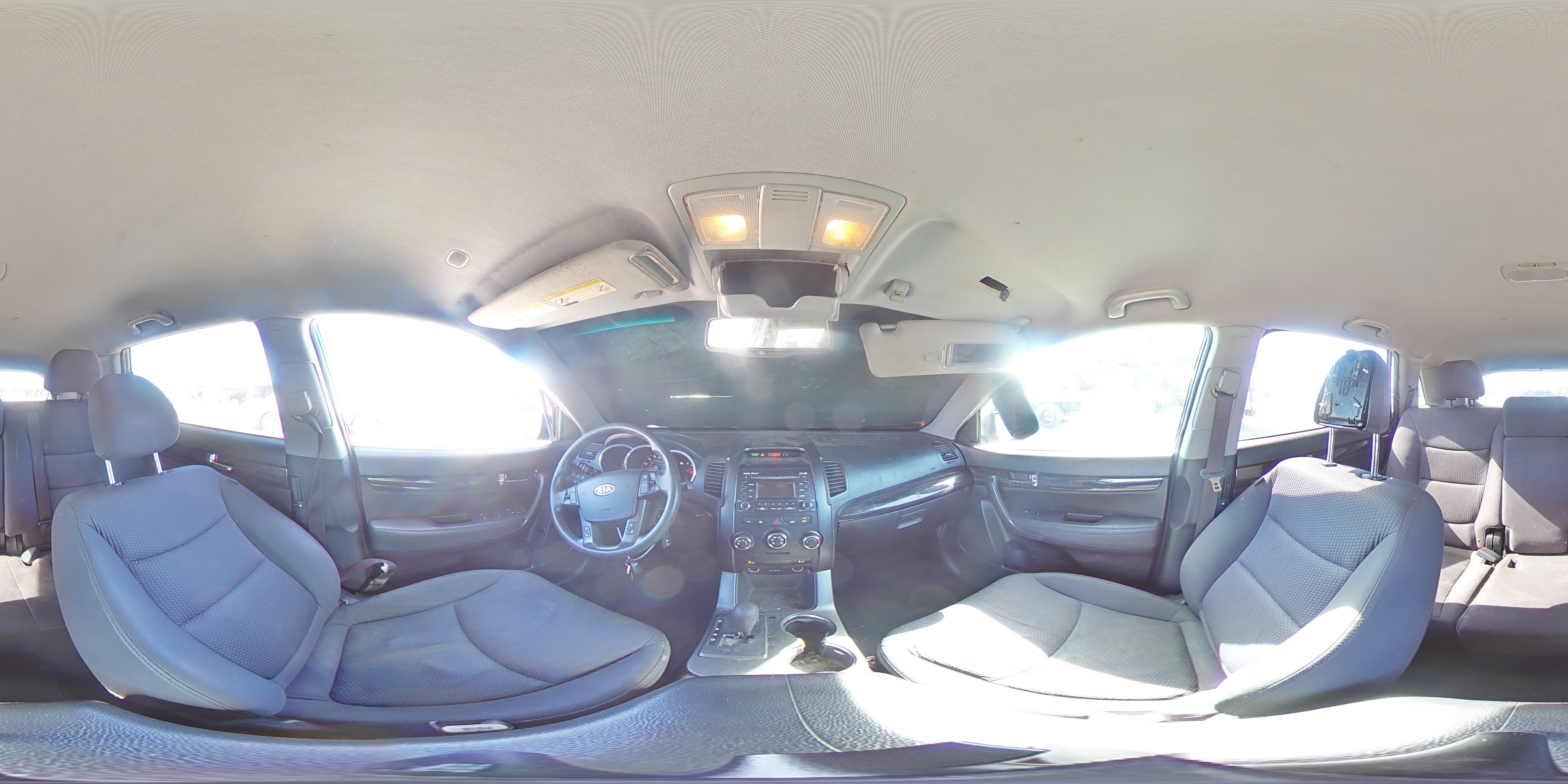 2011 Kia Sorento - Image 13