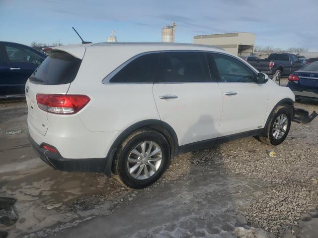 Паркетники KIA SORENTO 2016 Белы