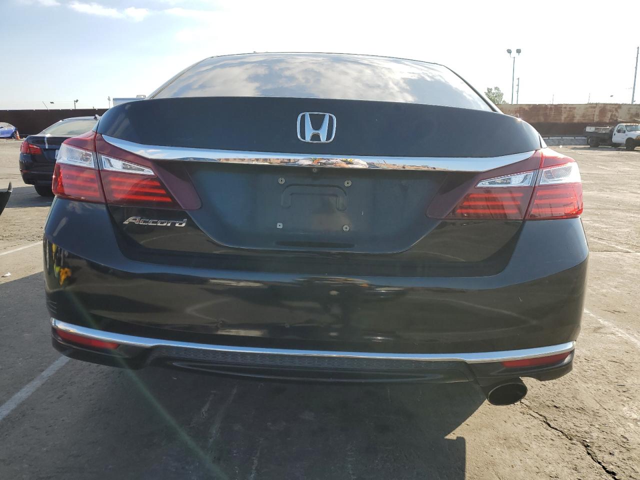 2016 Honda Accord - Image 6
