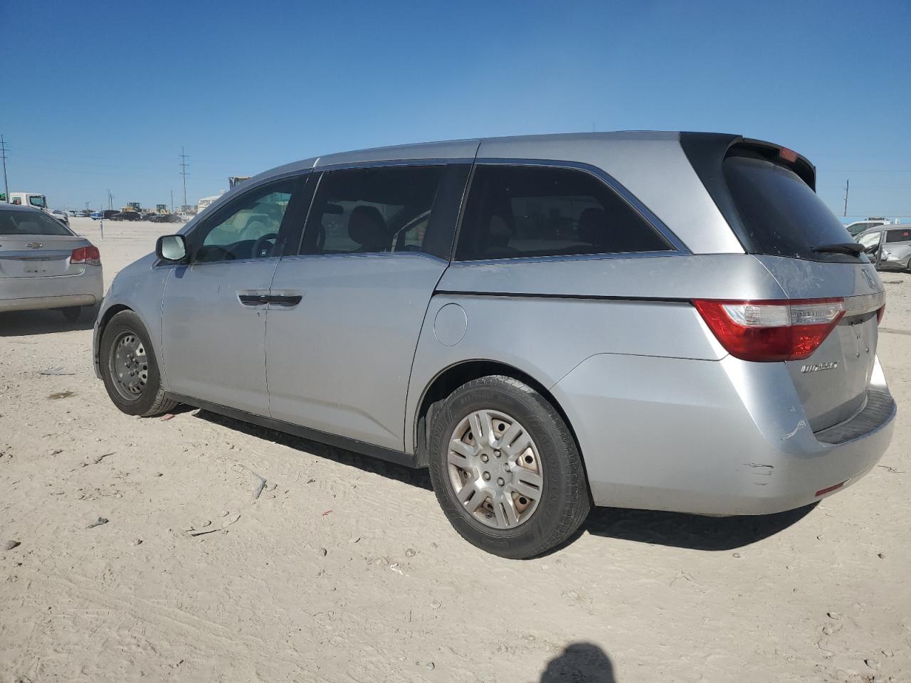 2012 Honda Odyssey - Image 2