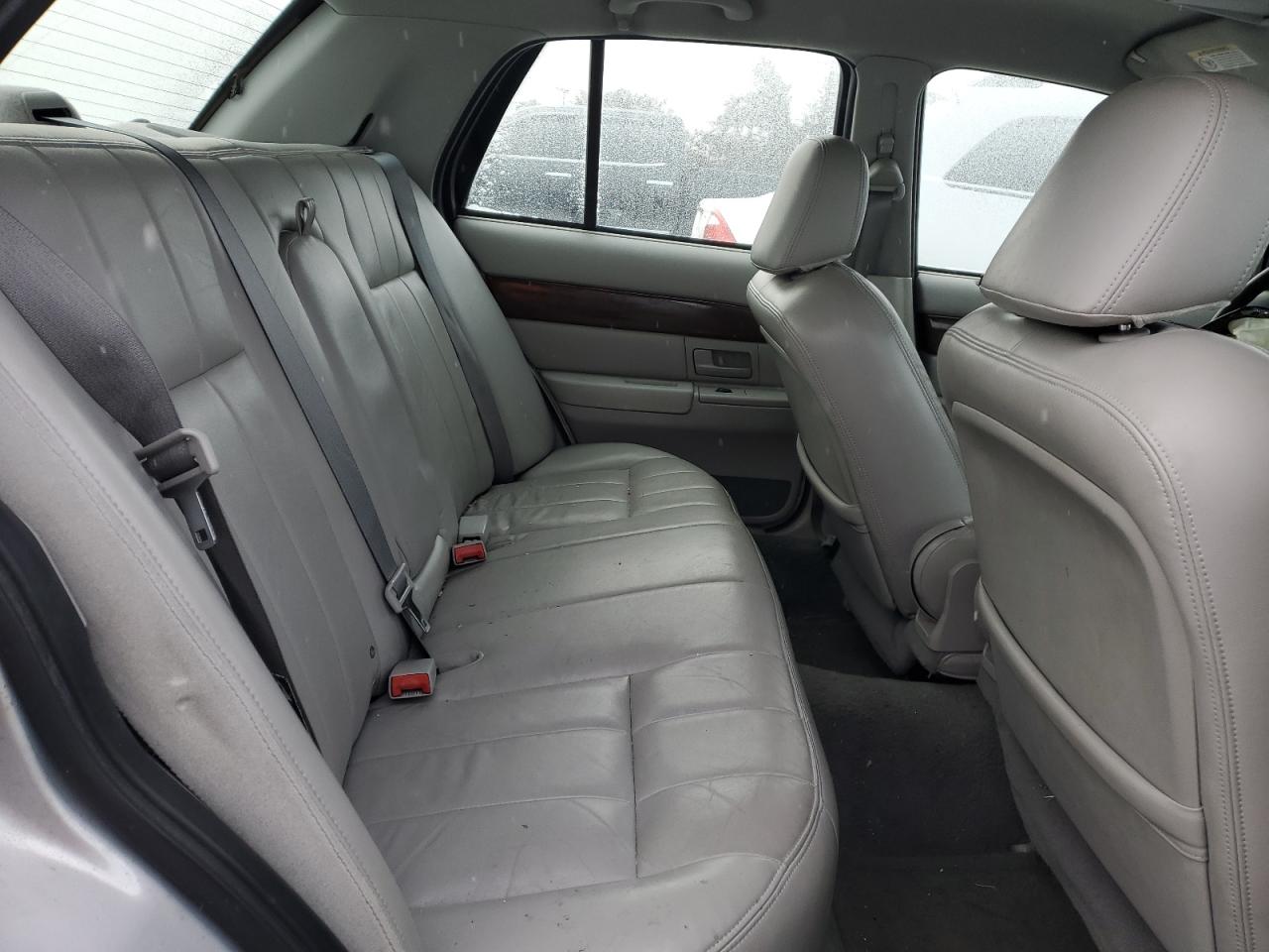 2003 Mercury Grand Marquis - Image 11