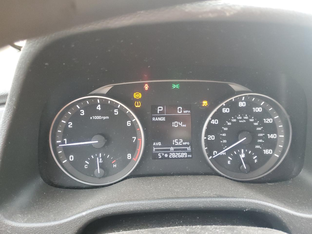 2017 Hyundai Elantra - Image 9