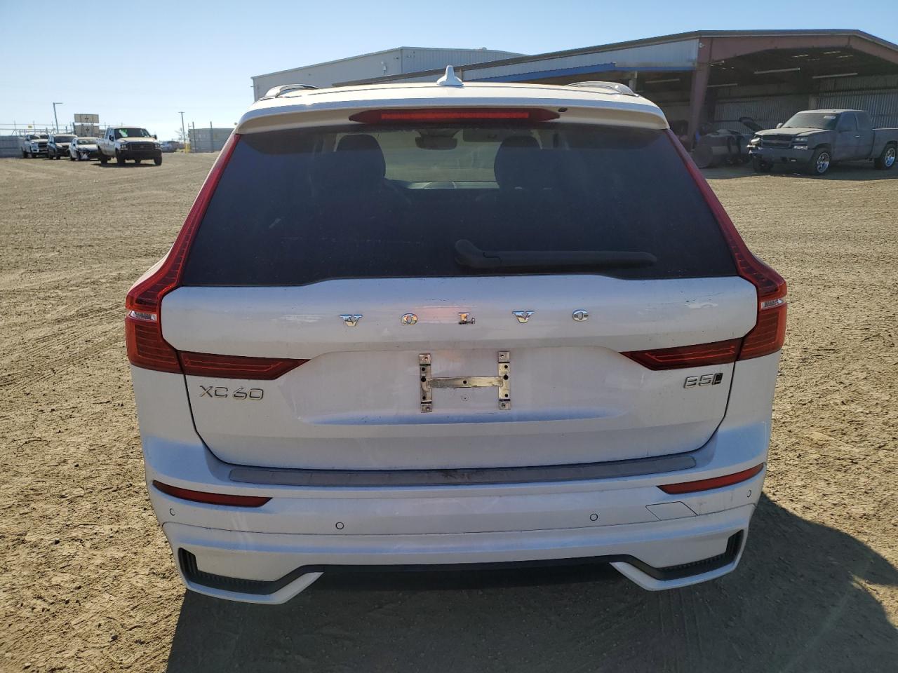 2023 Volvo XC60 - Image 6