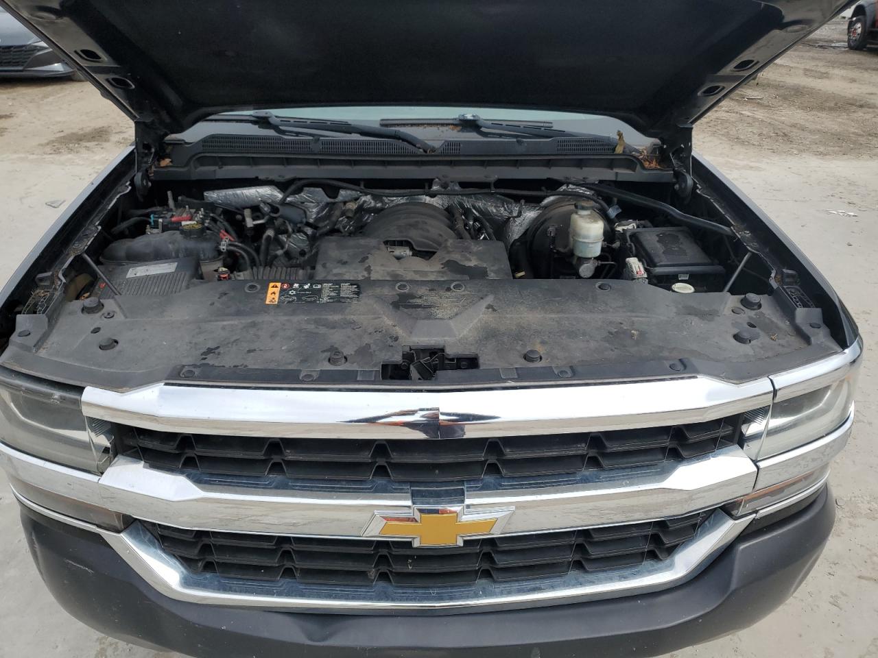 2017 Chevrolet Silverado - Image 11
