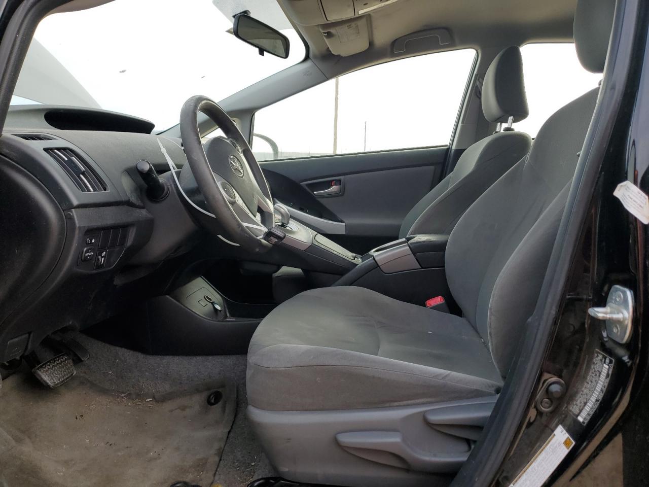 2012 Toyota Prius - Image 7