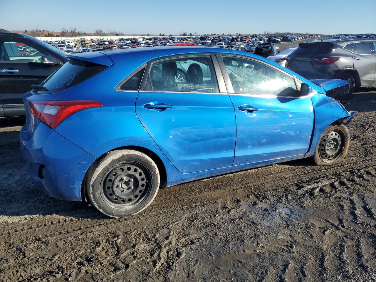 2017 Hyundai Elantra - Image 3
