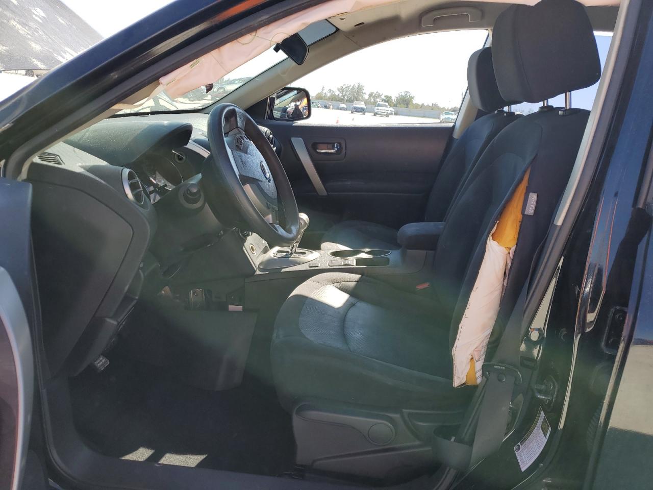 2014 Nissan Rogue - Image 7