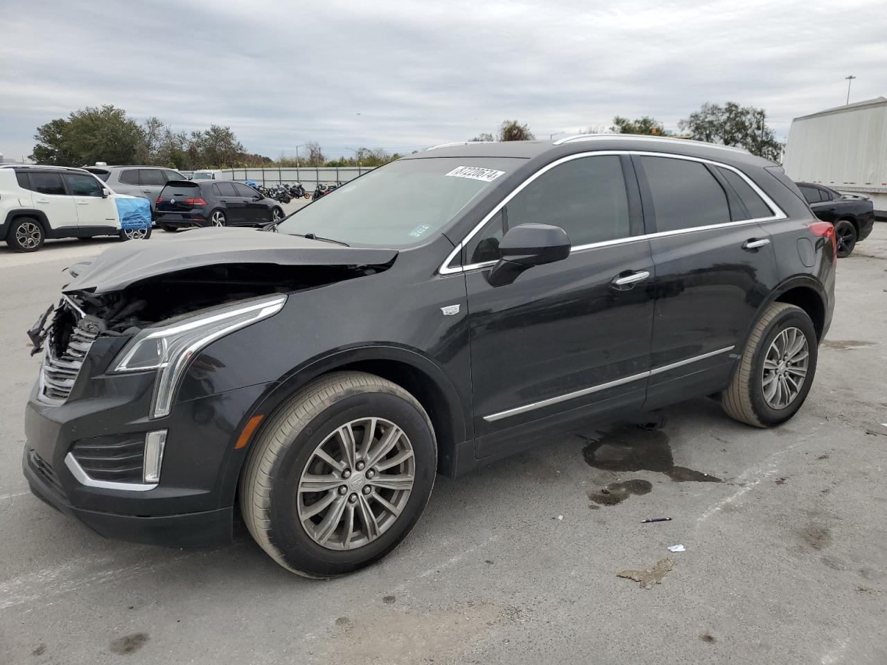 2017 Cadillac Xt5 Luxury for Sale in Orlando, FL - Front End