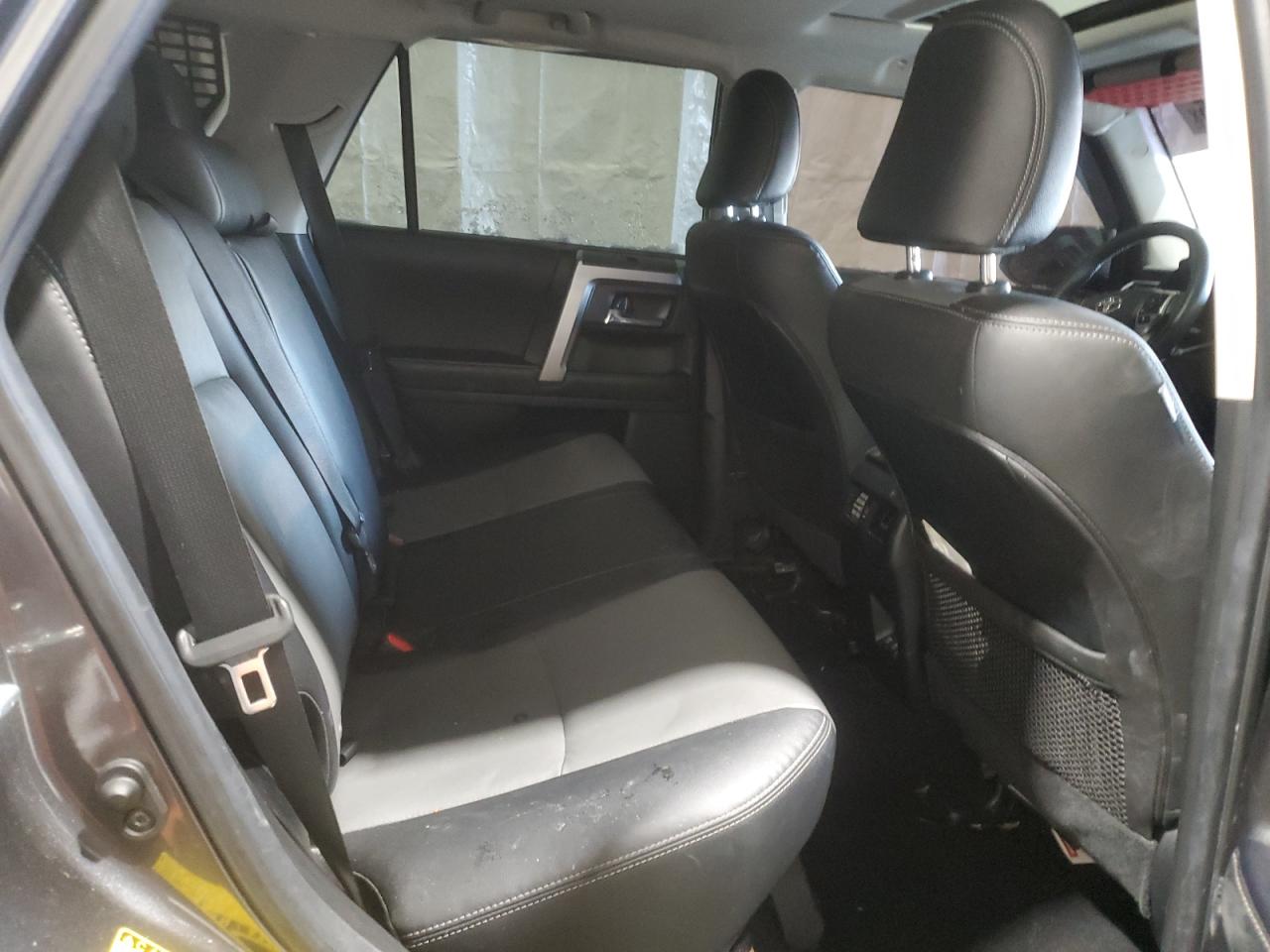 2022 Toyota 4Runner - Image 11