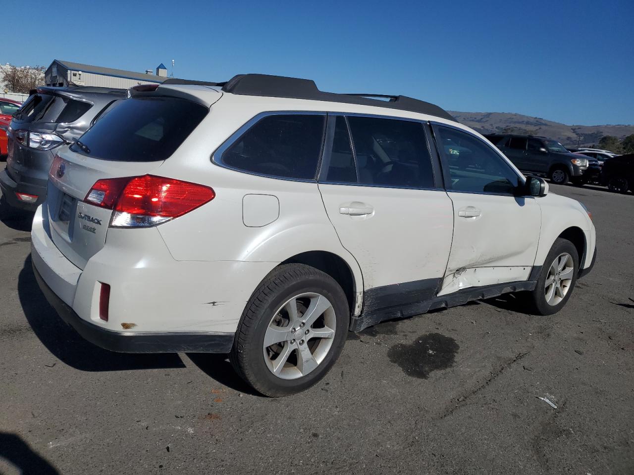 2013 Subaru Outback - Image 3
