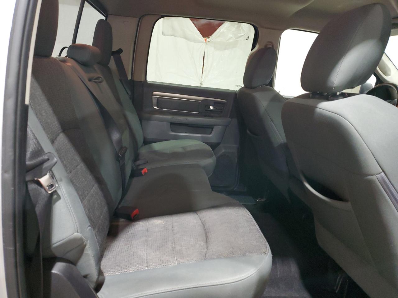 2018 RAM 1500 - Image 10