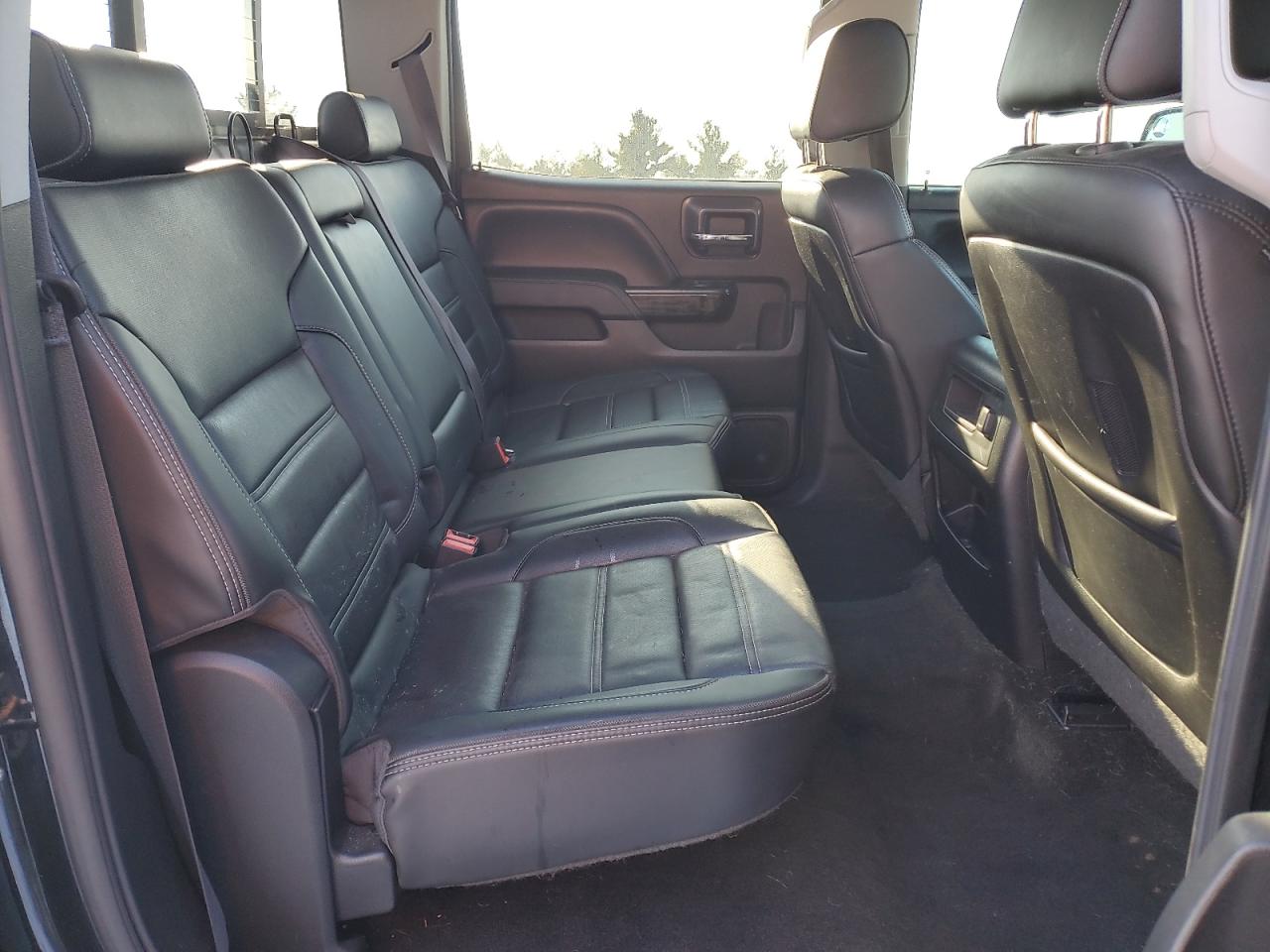 2015 GMC Sierra - Image 10