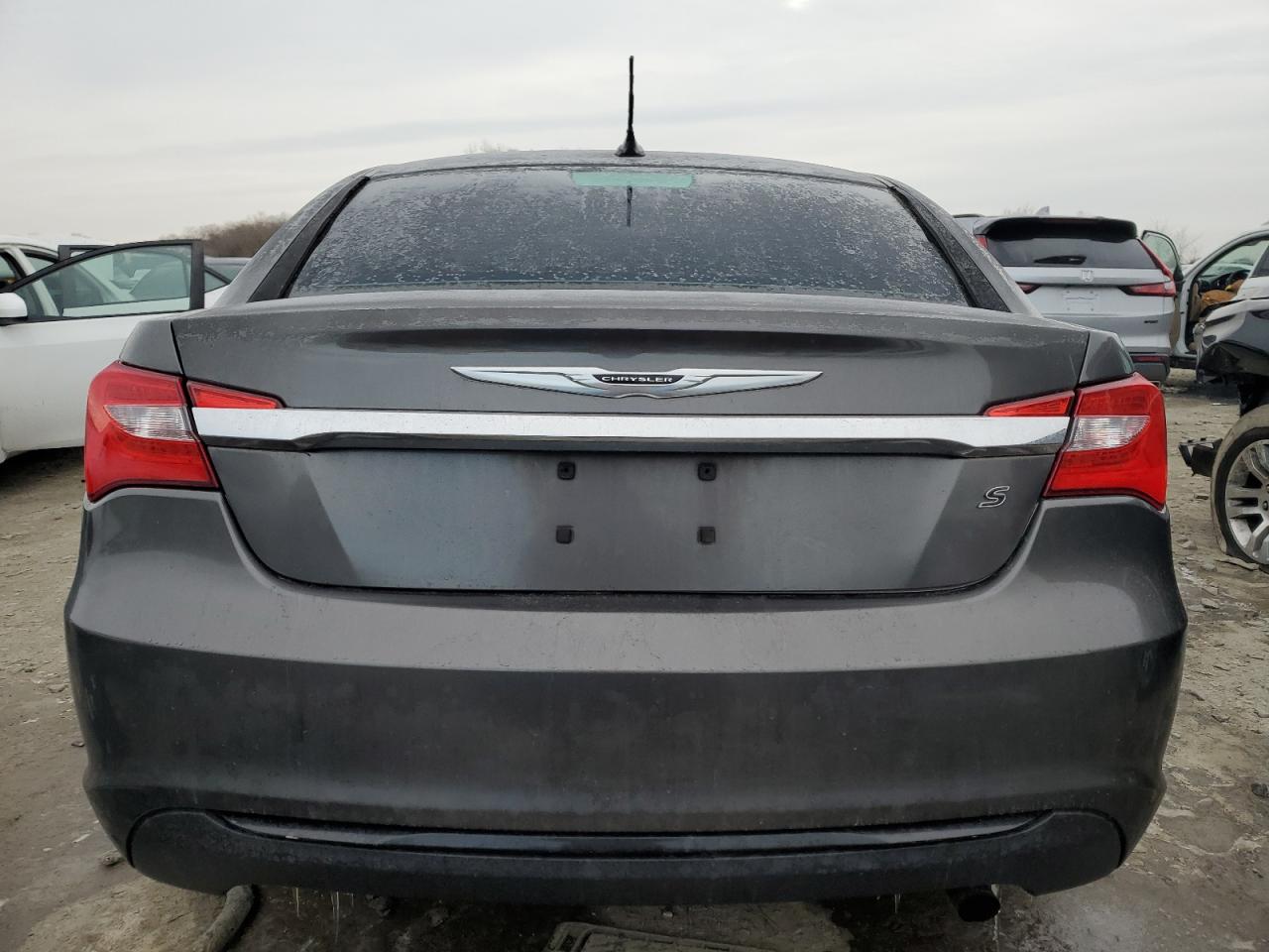 2014 Chrysler 200 - Image 6