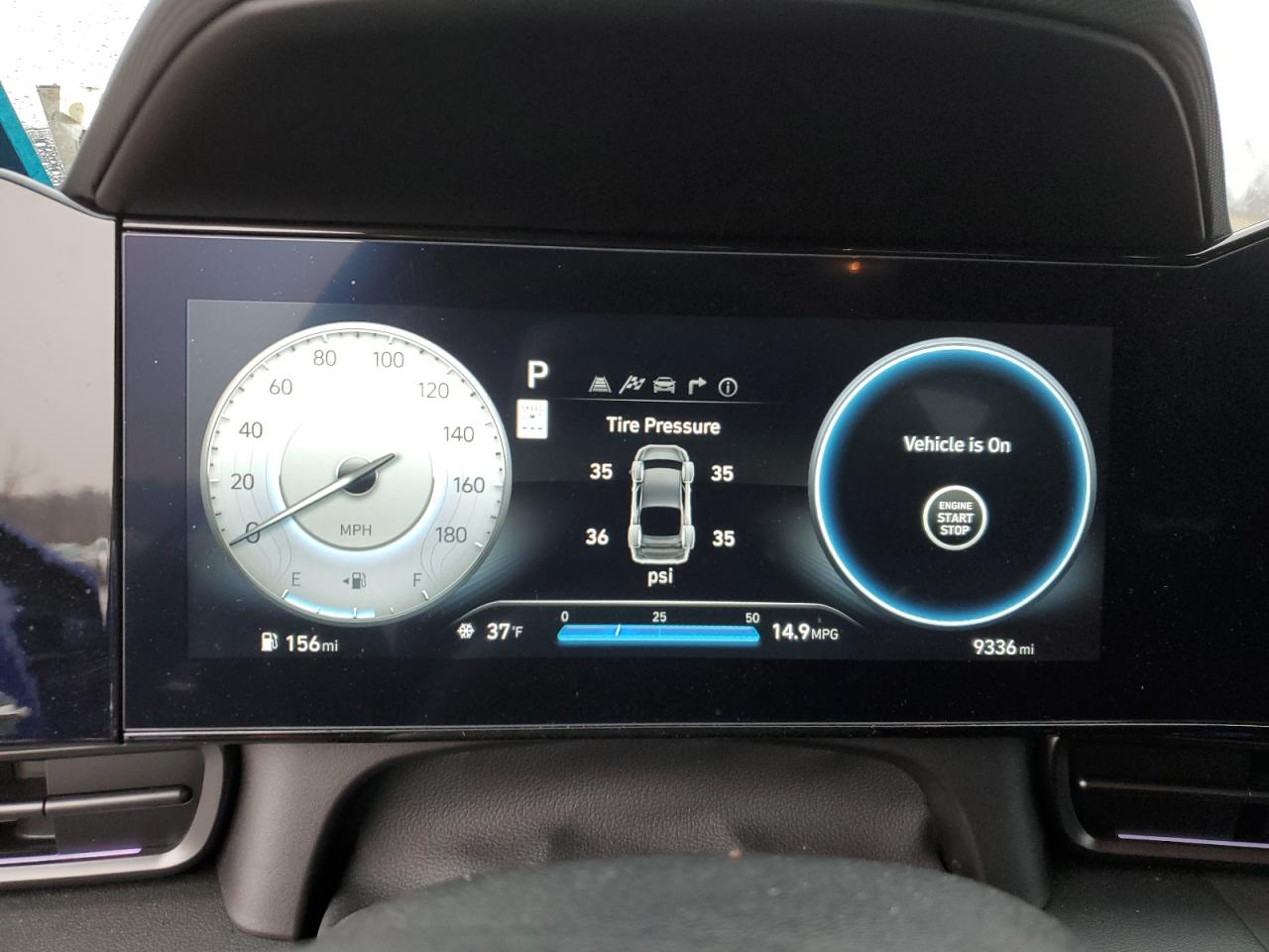 2024 Hyundai Elantra - Image 9