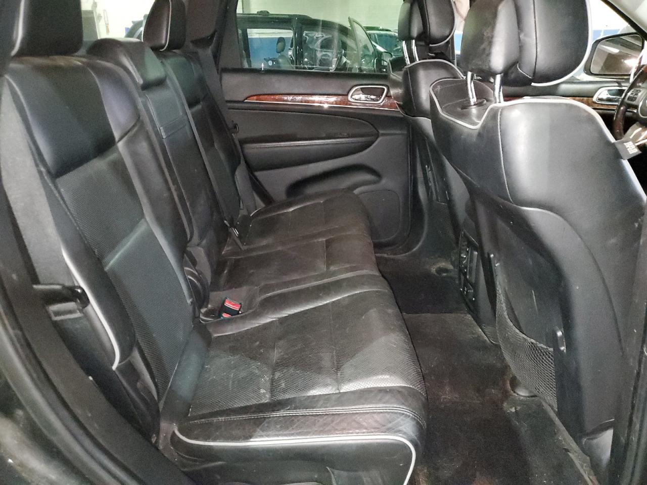 2011 Jeep Grand Cherokee - Image 11