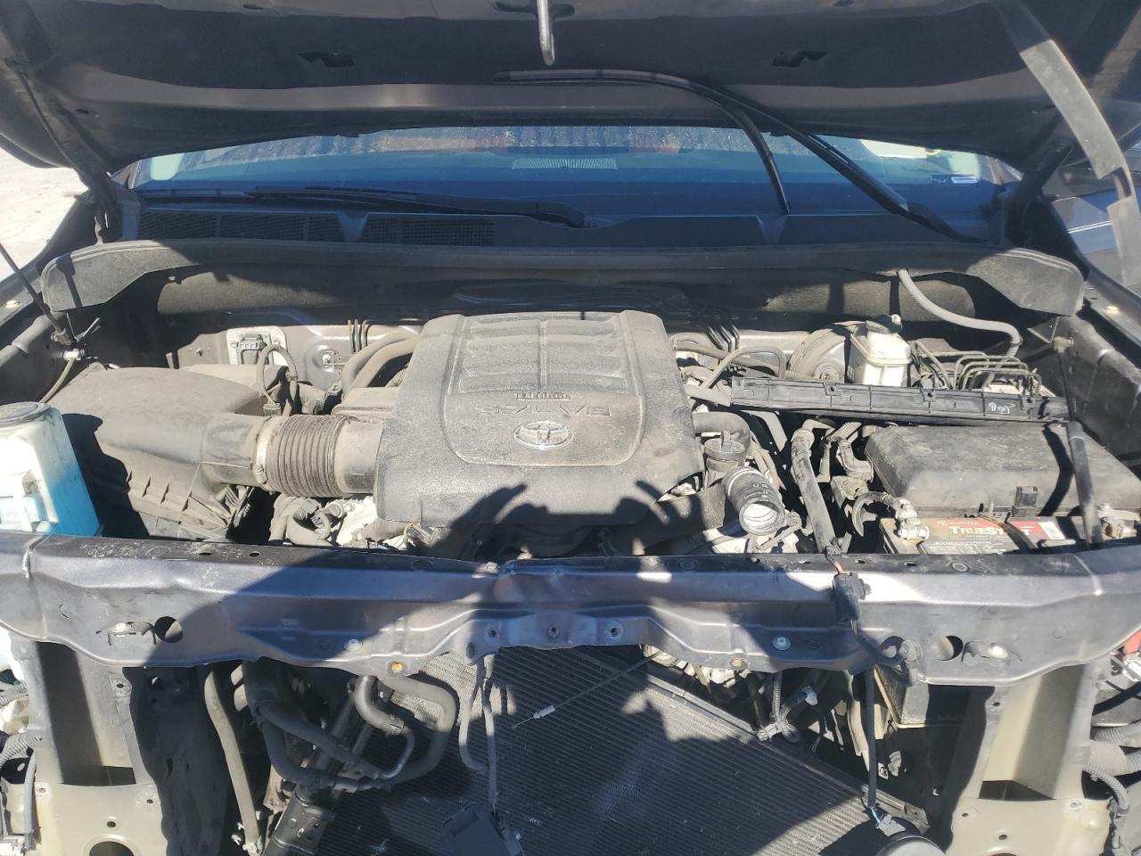 2018 Toyota Tundra - Image 11