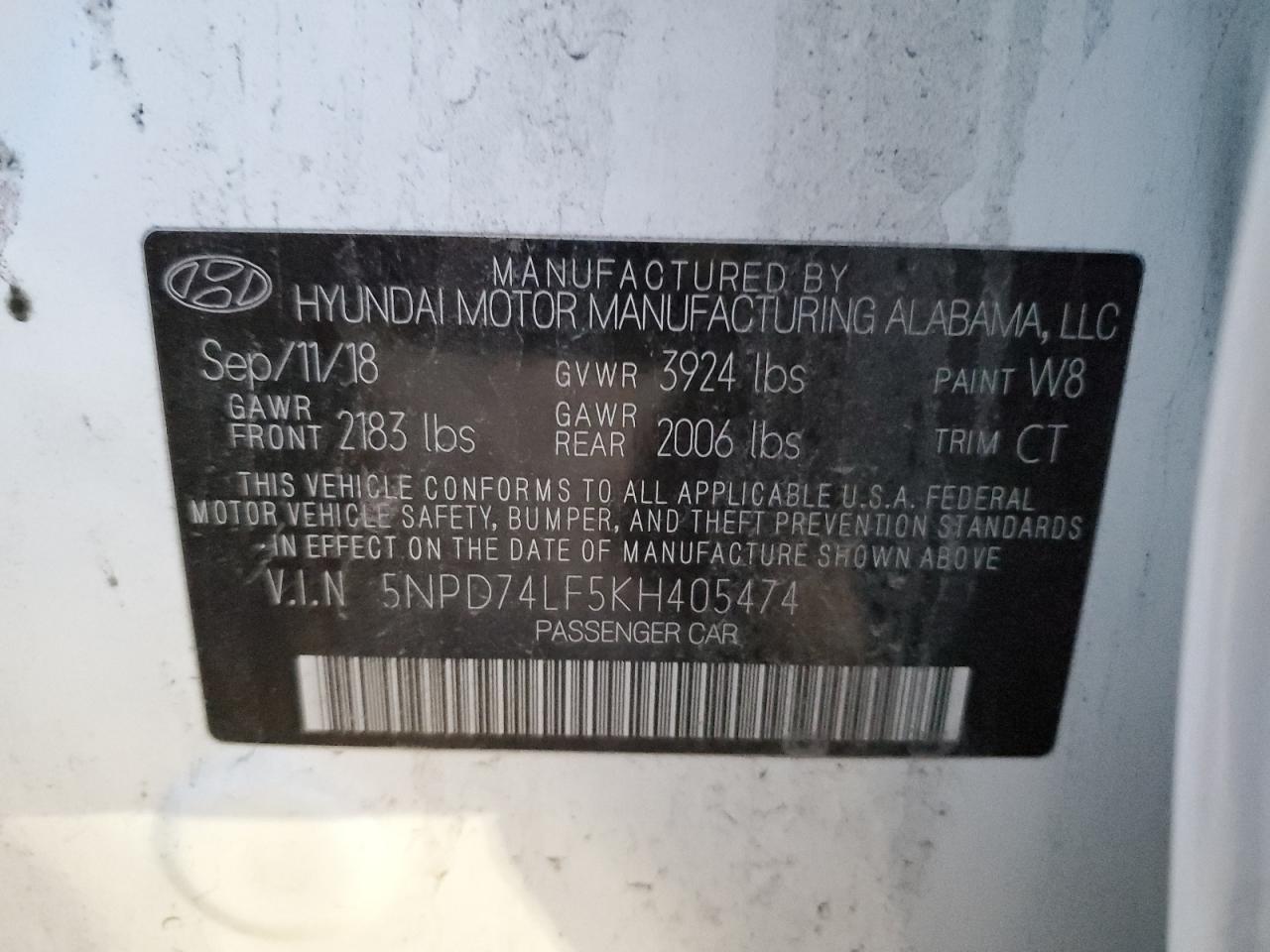 2019 Hyundai Elantra - Image 12