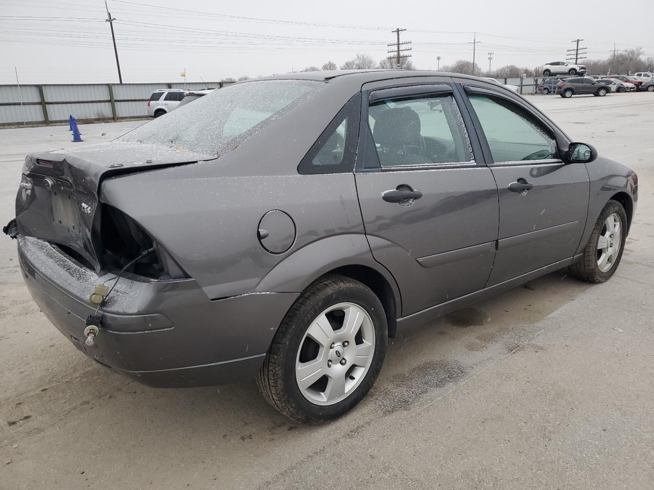 2007 Ford Focus - Image 3