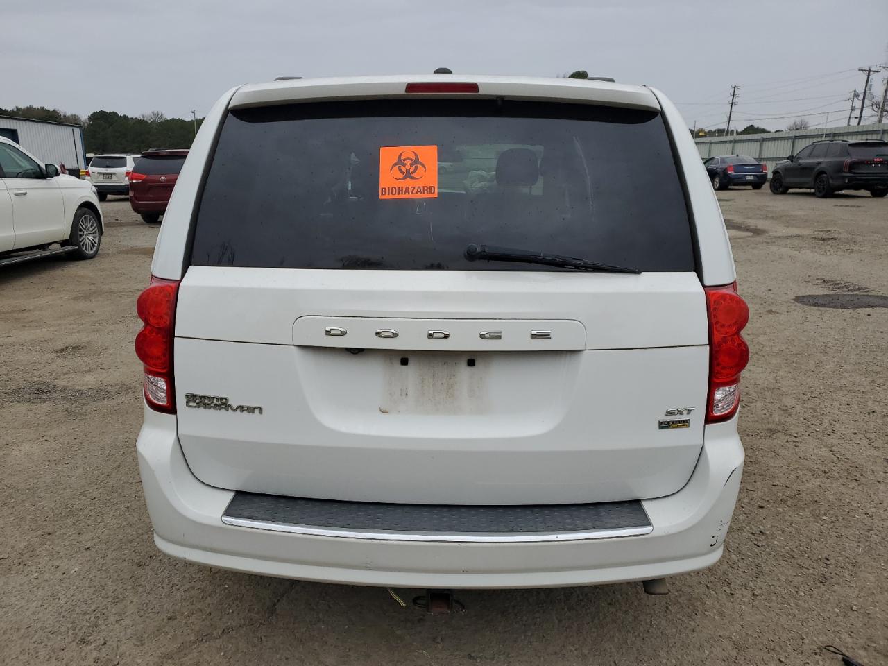 2019 Dodge Caravan - Image 6